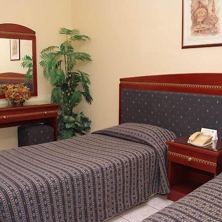 Al Sharq Hotel Apartment Schardscha Exterior foto